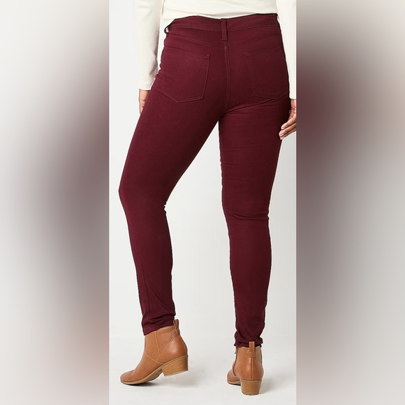 St. John's Bay Mid Rise Secretly Slender Skinny Fit Jean Women’s 10 🍁Burgundy - Picture 4 of 10